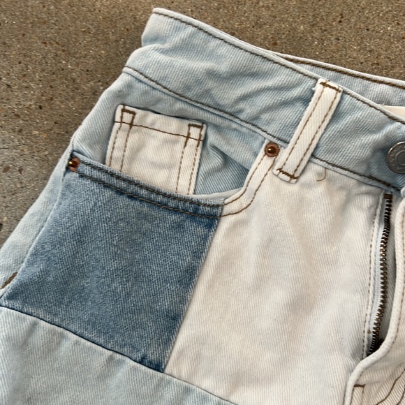 Pacsun girls/teen/mom denim short. "Mom short 22" - Picture 3 of 10